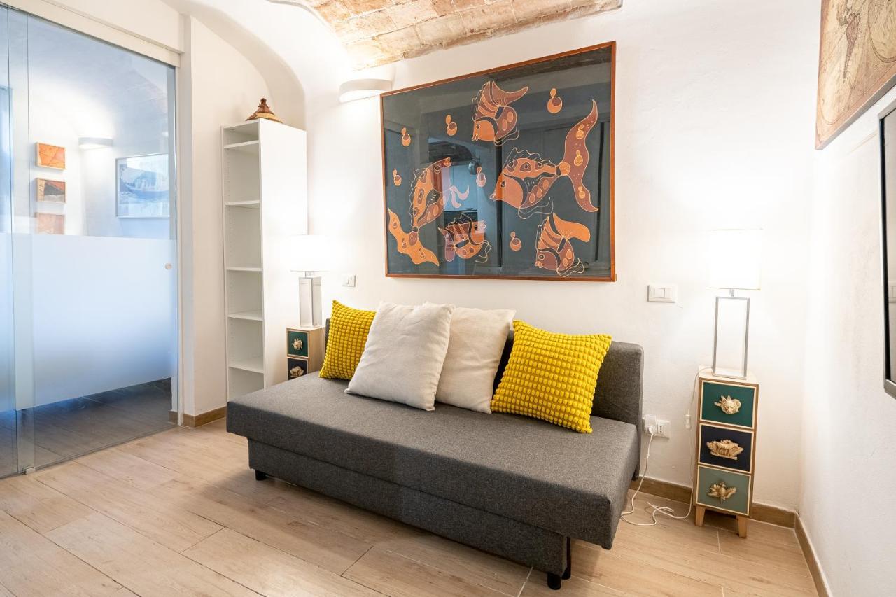 Oltrarno Bright Apartment Con Patio Privato 佛罗伦萨 外观 照片